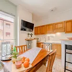 Le Lion - Darius Apartment *