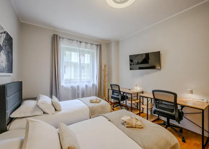 Le Lion - Darius Aosta